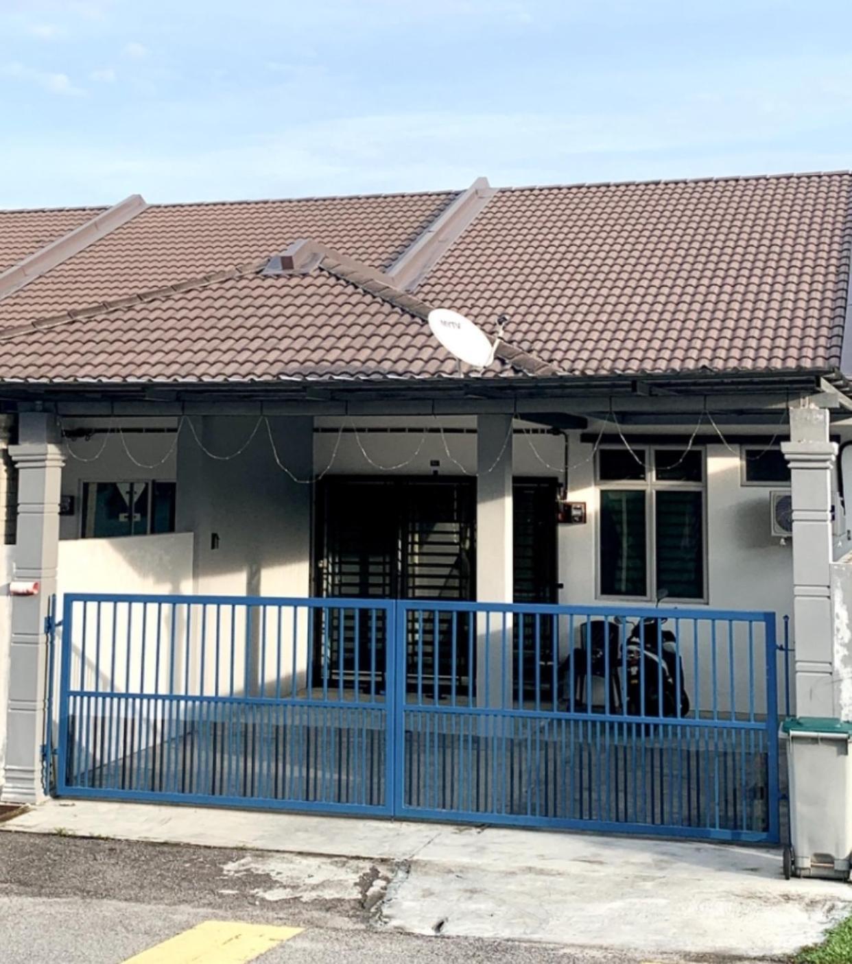 Homestay Cikgu Nora Near Uthm Kptm Kktm Ipg Moslim Onli Kampong Seri Gading 외부 사진