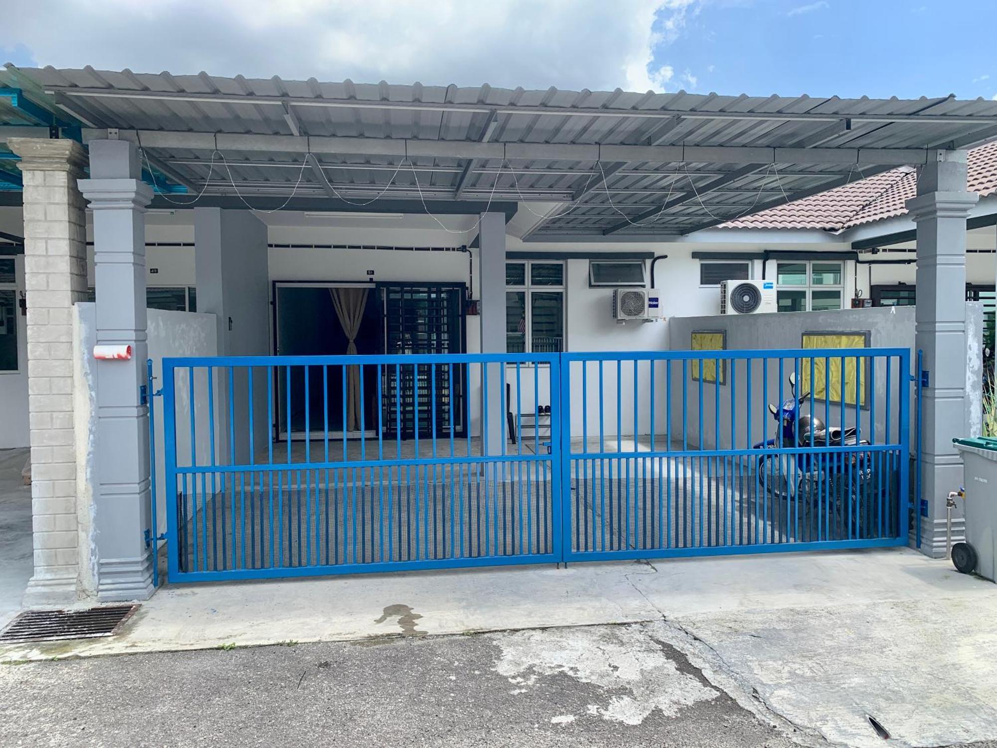 Homestay Cikgu Nora Near Uthm Kptm Kktm Ipg Moslim Onli Kampong Seri Gading 외부 사진